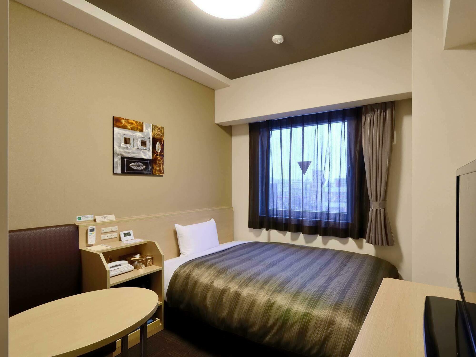 Hotel Route Inn Хитатинака Экстерьер фото